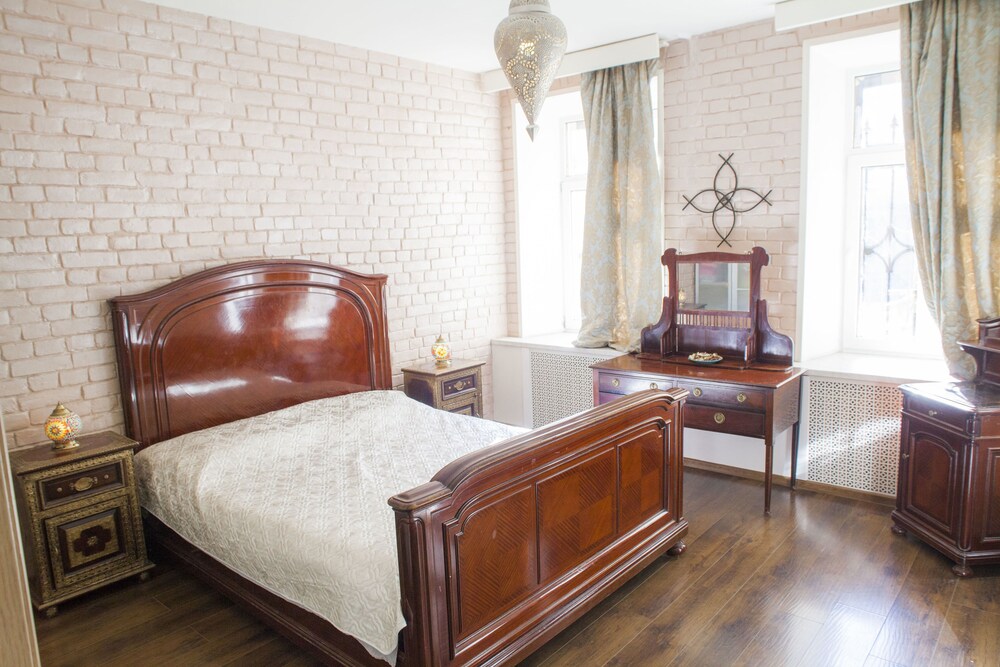 Apartment, 2 Bedrooms - Courtyard View
