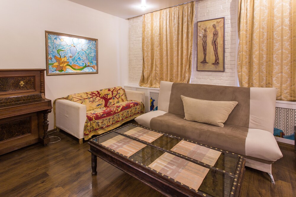 Apartment, 2 Bedrooms - Living Area