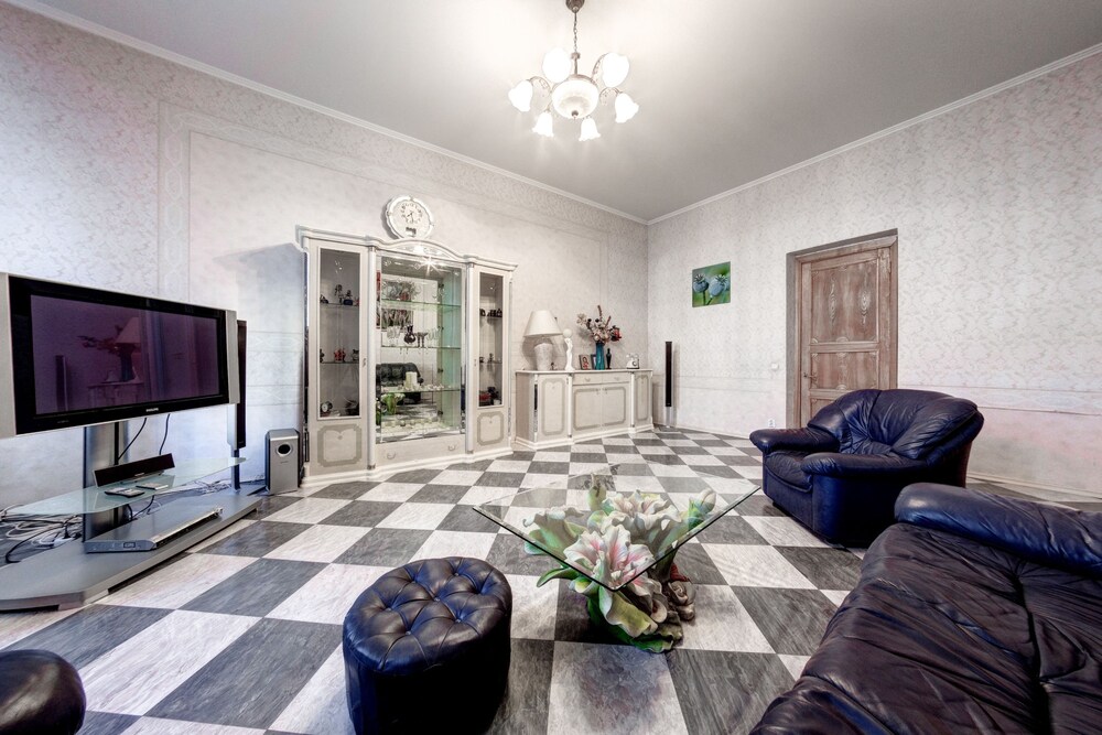 Apartment, 2 Bedrooms - Living Area