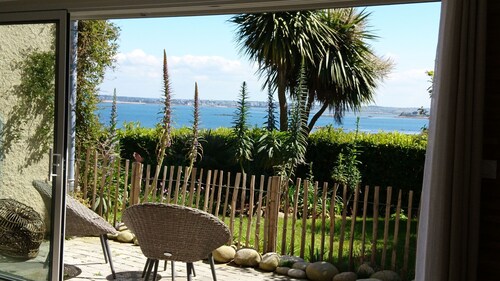NEW<br><br>At the option of the tides PANORAMIC VIEW on BERRY OF MORLAIX, 50m from the beach
