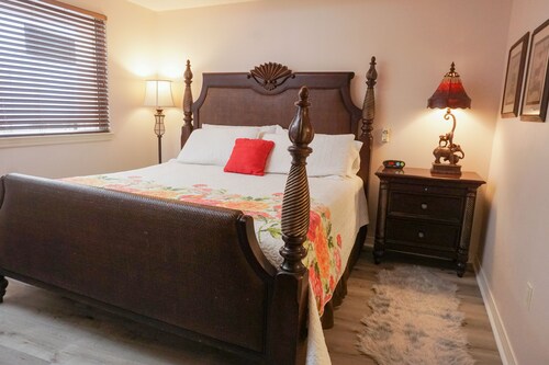 Save your spot in the sun. Now taking reservations for Spring and Summer