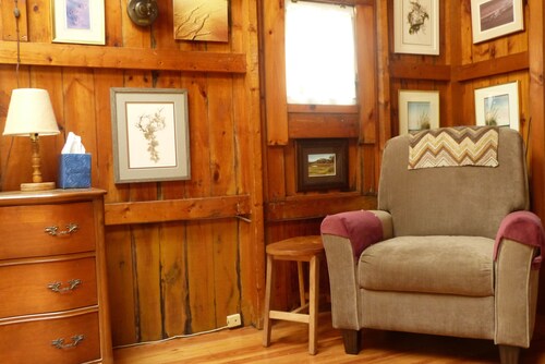 Air-conditioned Cottage on Drummer Cove - Hi-Speed Internet