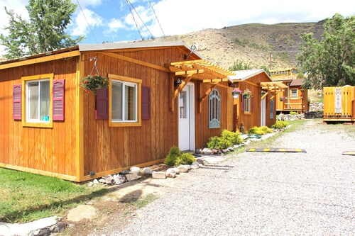 Yellowstone's Treasure Cabins