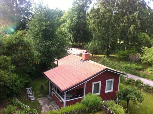 Oceanatelier - a archipelago cottage 10 min drive from stockholmcity.