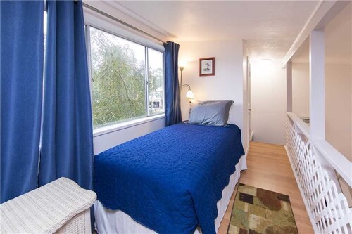 Pet Friendly, Cozy, Old-Florida Beach Cottage, Santa Rosa beach