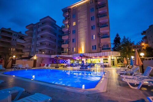 Cleopatra Taç Otel