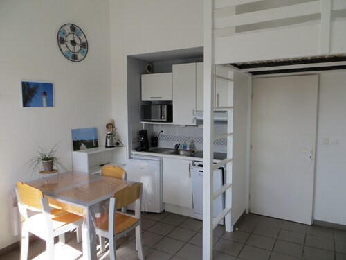 JOLI STUDIO LA FLOTTE EN RE , PISCINE CHAUFFEE