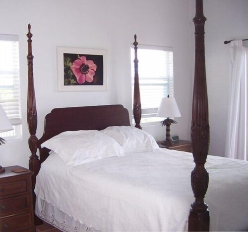 Waterlemon Villa ~ It's All About the View! 50 mile view of Drakes Channel