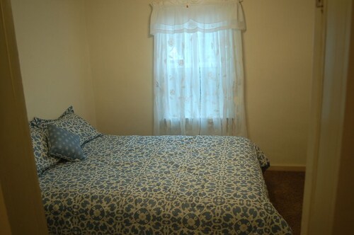 1930 Country Charmer, Peaceful Property, Close to Bryce, GreatReviews Unique