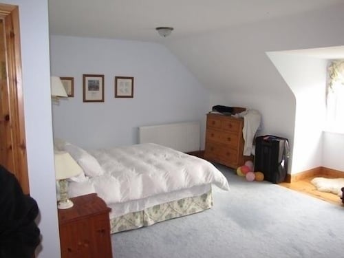 Seaside Irish Home Next to World Class Golf, Fishing & Hiking
