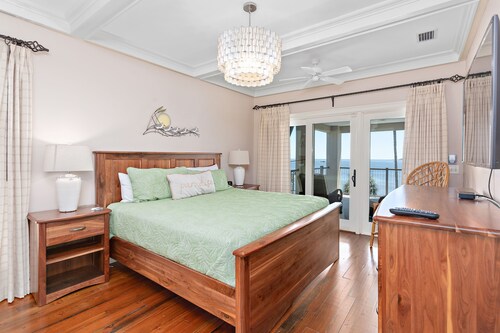 AMAZING Ocean Views! Fabulous Property | Heated Pool and Spa | Walk to Village
