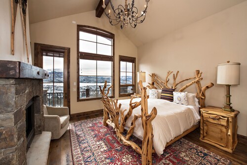 Impresionantes vistas desde esta casa de 5 dormitorios en 8 acres, capacidad para 12