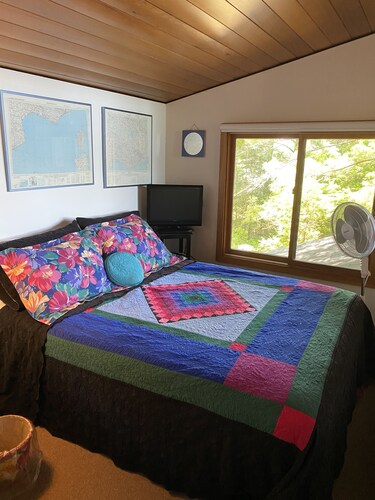 Beautiful Sunsets, kayaks,SUP,canoe,Outdoor Living on Boathouse, Docks, Playset