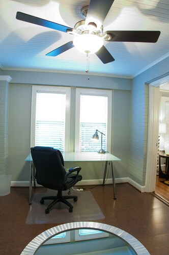 Peaceful Cottage in Heart of Historic Roswell