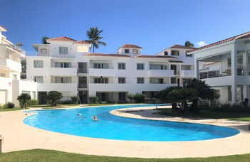 Las Terrazas Condo - Los Corales Village