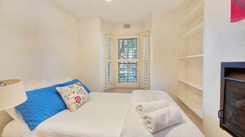 Live like a local in our Paddington Terrace