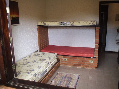 Green Stone condominium 30 meters from the beach, with garden and barbecue. WhatsApp