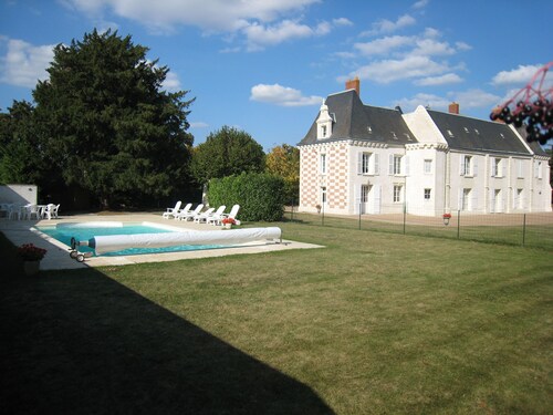 CHATEAU avec Piscine à AMBOISE