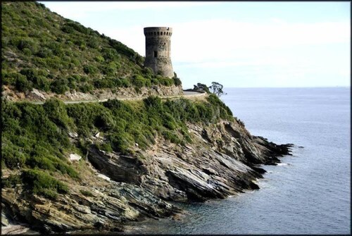 location F3 superbe vue cap corse