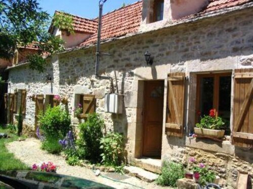 Le Mas de Barbat, maison de caractère avec piscine privée.