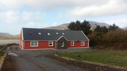 The Waterfront - spacious, modern property with stunning views.