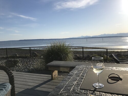 South Whidbey Island - No Bank Waterfront Beach house