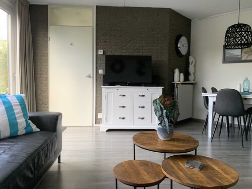 Tophuisje-vakantiewoning 250m Päässä Zeelandin Rannasta Touko-syyskuu Sis. Rantahyttin