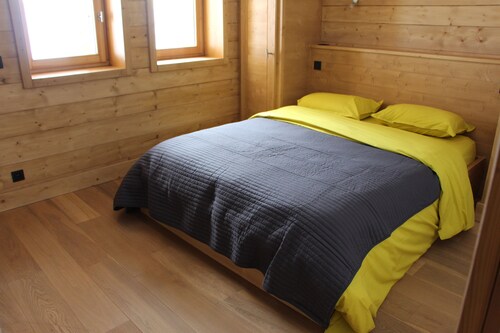 Chalet 320 m2 - 8 chambres ,pieds des pistes et remontées - jusqu'à 25 personnes