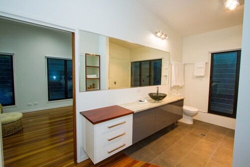 LODGE ON SUNRISE - SUNRISE AT 1770