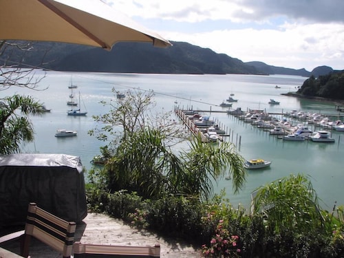 Bach in Whangaroa Heaven