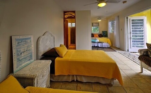 Villa Altamira, Vieques