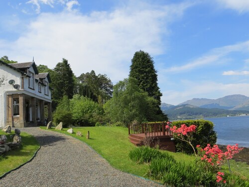 Lochwood House B&B and Self Catering