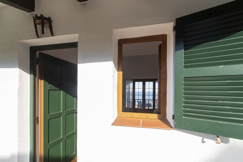 Parfait pour les couples - Appartement élégant avec vue imprenable sur la mer et wifi gratuit