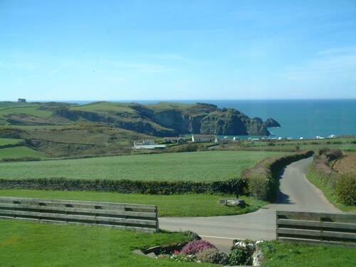 Luxury Apartment with Spectacular sea views Close to Boscastle/Tintagel