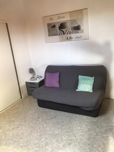 Maison avec jardin privatif, pinède, piscine partagée parc. sé