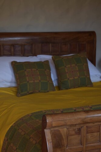 Loved for Its Tranquility, exclusivity. Central location, and great broadband