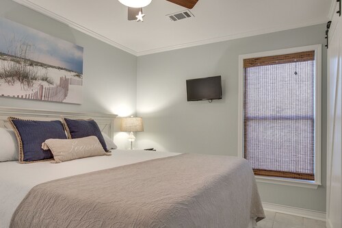 Seagrove Beach- 30A! Pool Access steps away from condo! Beach walkable distance.