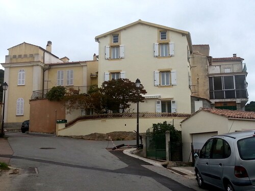 Appartement dans maison de village