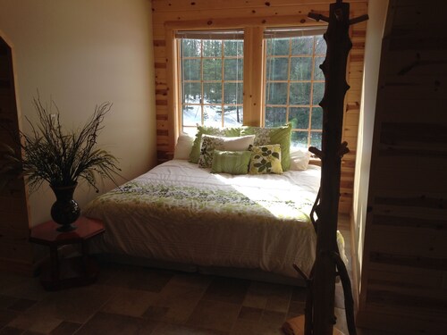 All Seasons Log Cabin Rental