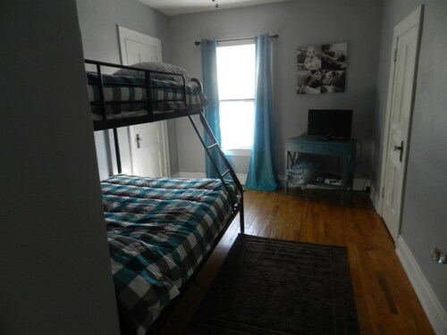 close to shopping casino. Spacious rooms new beds