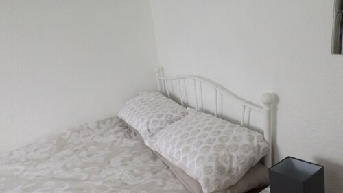 Family & Pet Friendly Chalet - Penstowe Park - The Hillside - Sleeps 4