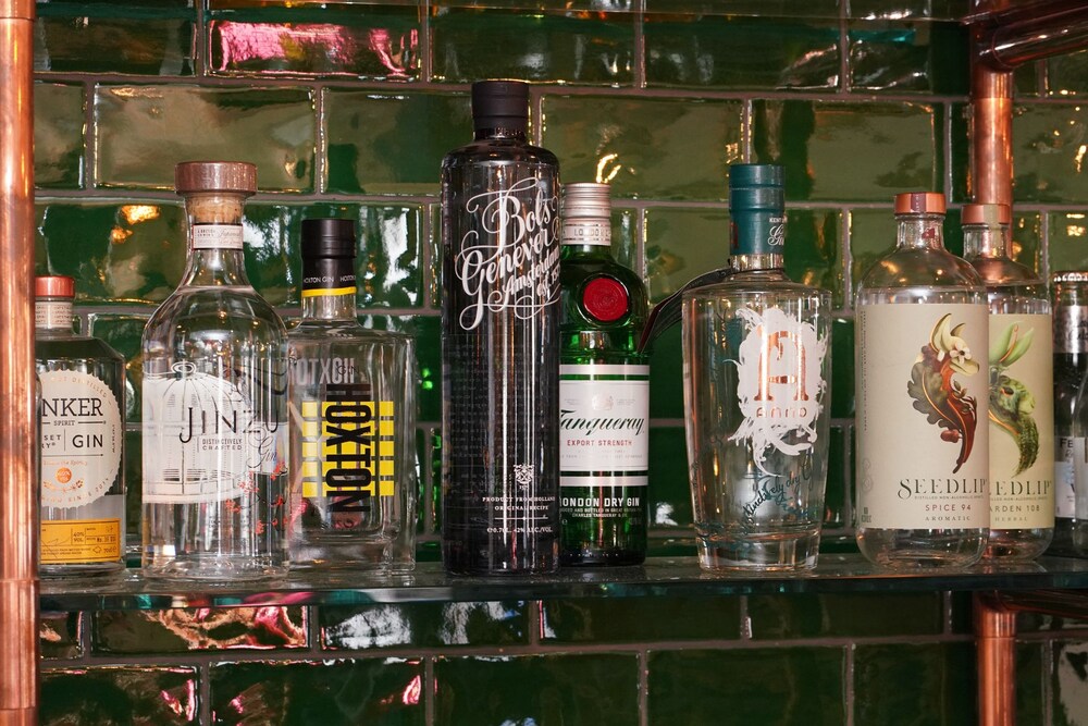 Hotel Bar