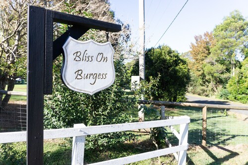 Bare Foot Luxury, minutes from Maleny Town Centre