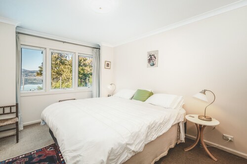 Your own private riverside resort & Pool (solar heated in summer) self catering.