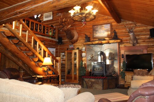 Ready Retreat! Doors are open for Vacation! Aug - Sep Reduced Rates!!!