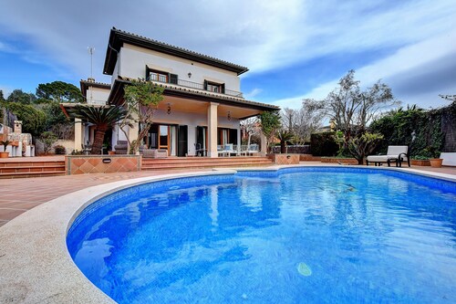 Arabella - Villa con piscina
