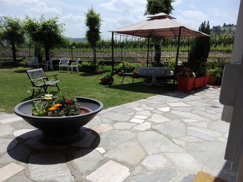 Badinot house is an oasis in Diano d'Alba, the heart of the Langhe, near Alba and Barolo