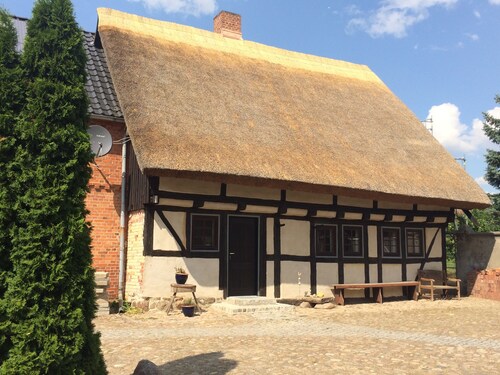 Komplettes Haus-familienfreundl-Ländliches Idyll-ökol. saniert-Lehmhaus/Reetdach