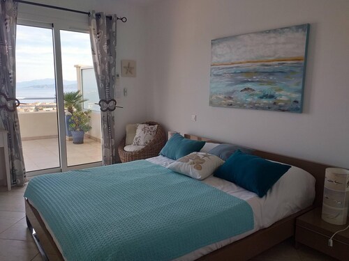Bel appartement cosy avec vue exceptionnelle sur le Cap Corse