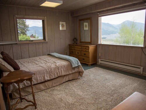 Great Cabin for the Whole Family!